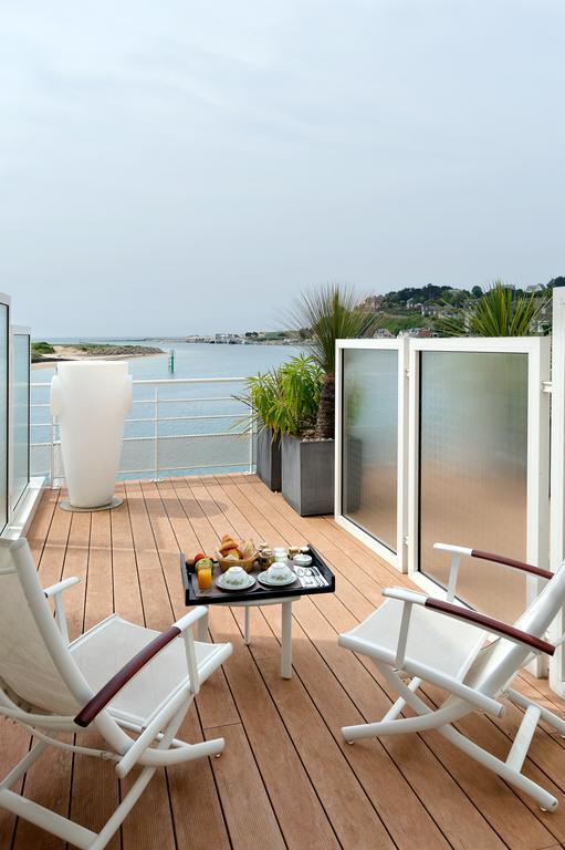 Hotel La Marine Barneville-Carteret Exterior photo